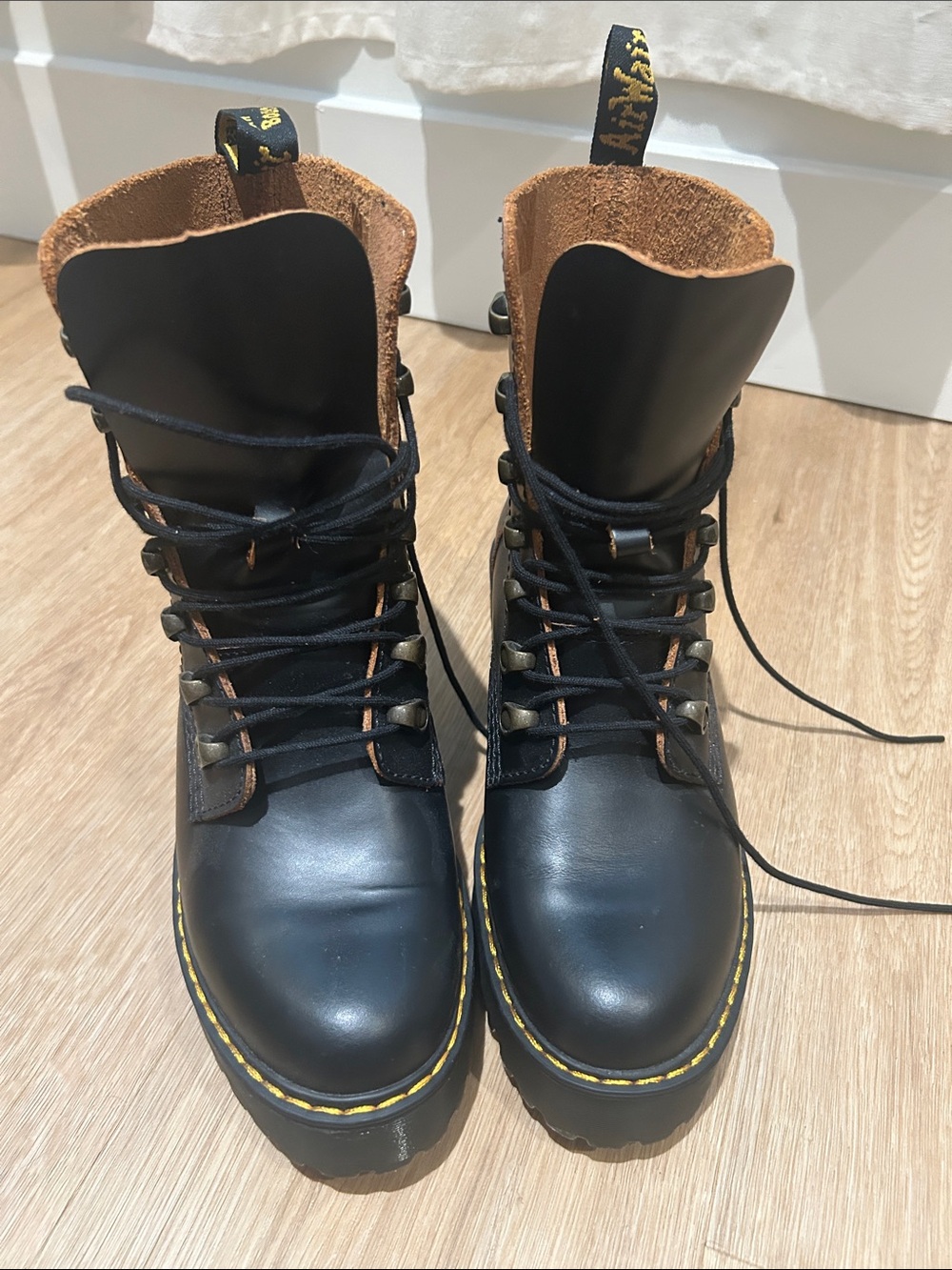 NWOT Dr Martens